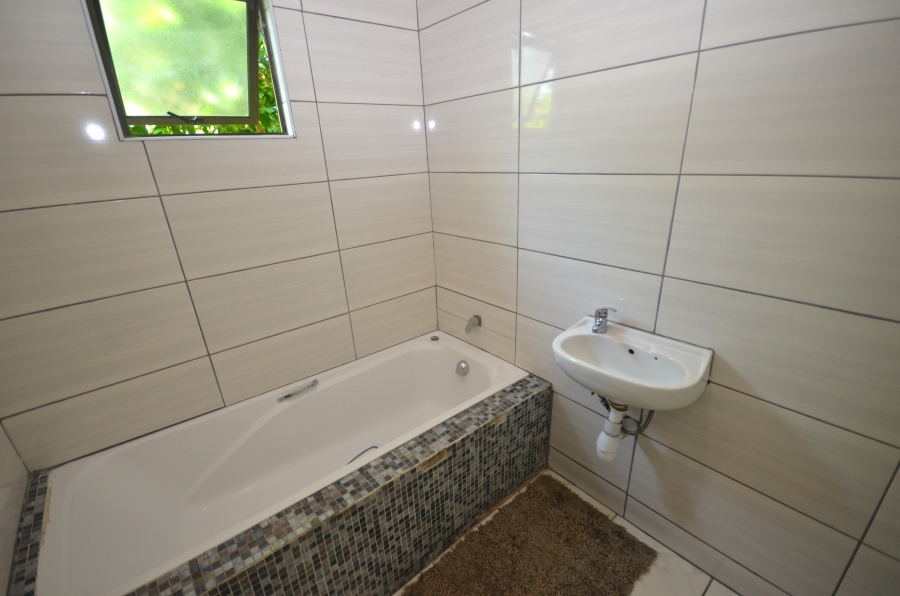 Commercial Property for Sale in Amalinda Eastern Cape